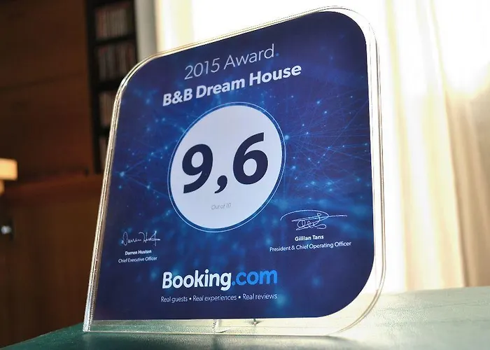 Bed & Breakfast Dream House 3*